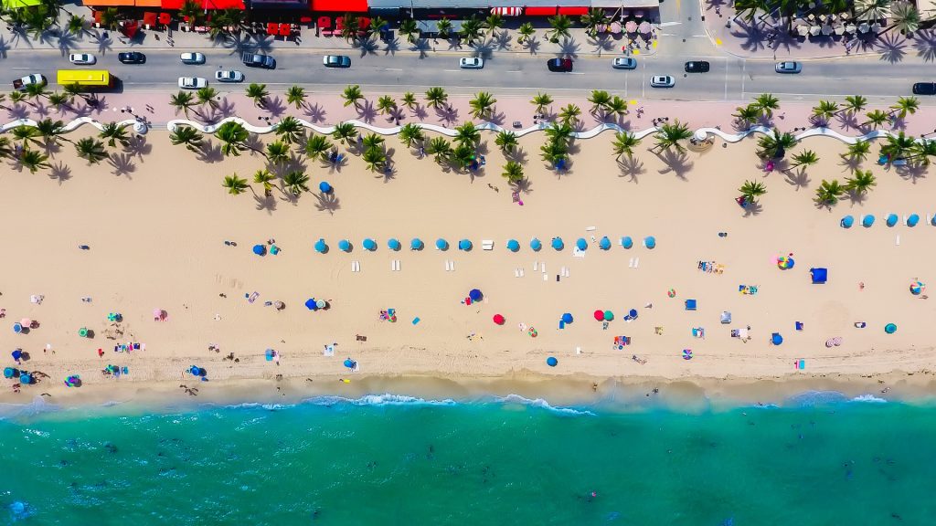 Sun, sea, beach and Hurricanes What is it like to live and work in fort lauderdale